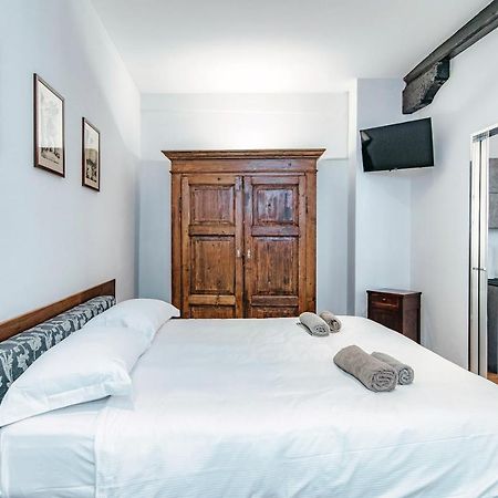 Suite Lo Storico - The House Of Travelers Комо Экстерьер фото