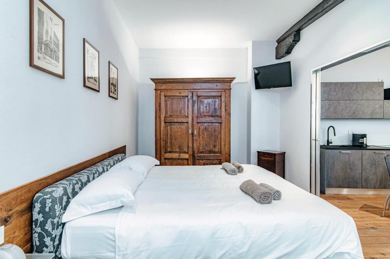 Suite Lo Storico - The House Of Travelers Комо Экстерьер фото