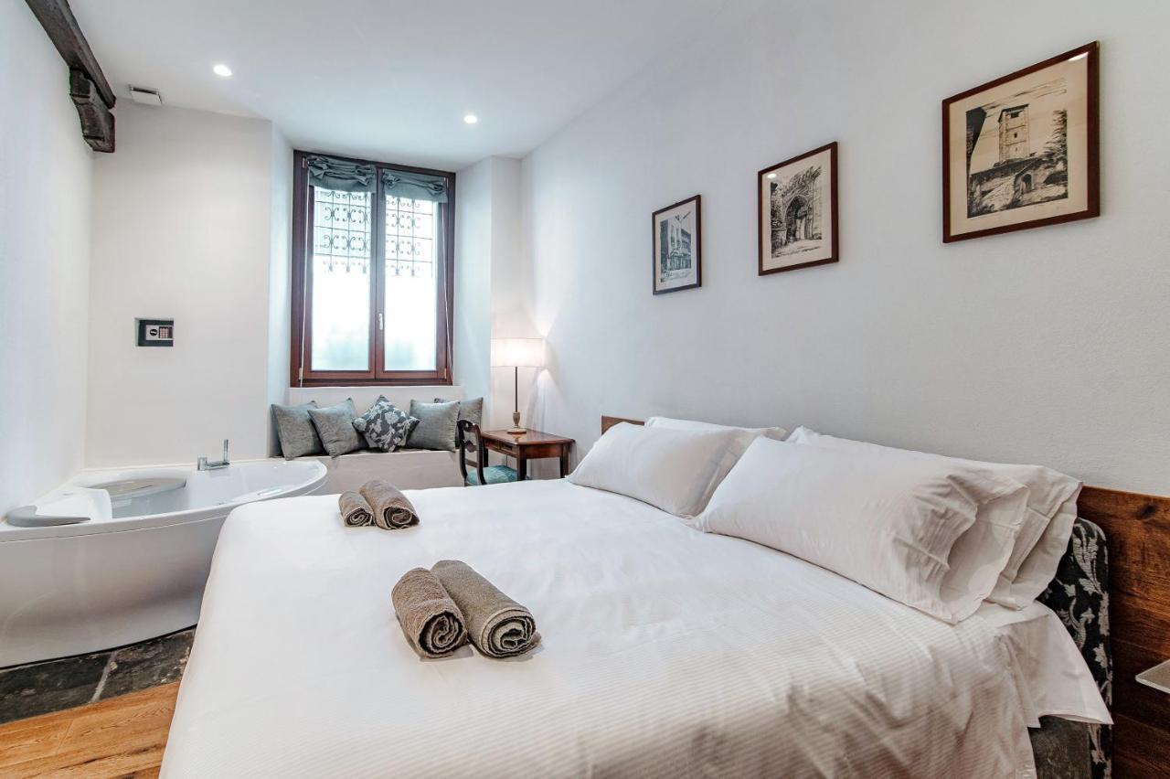 Suite Lo Storico - The House Of Travelers Комо Экстерьер фото