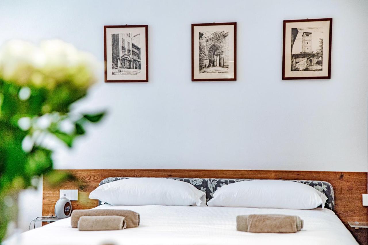 Suite Lo Storico - The House Of Travelers Комо Экстерьер фото